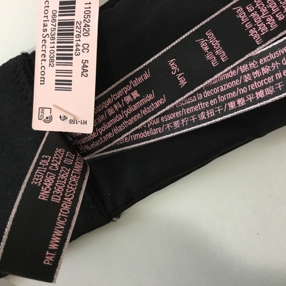 Victoria's Secret Very Sexy Multi-way Push-up Bra - Picture 6 of 7